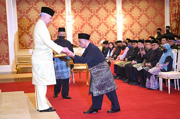 10 ADUN Perak Angkat Sumpah Exco : 22 November 2022