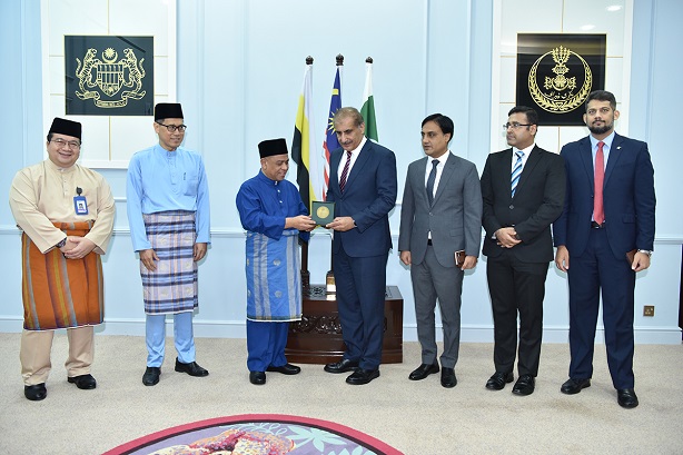 YAB Menteri Besar Perak Terima Kunjungan Hormat Pesuruhjaya Tinggi Pakistan Ke Malaysia : 25 Ogos 2023