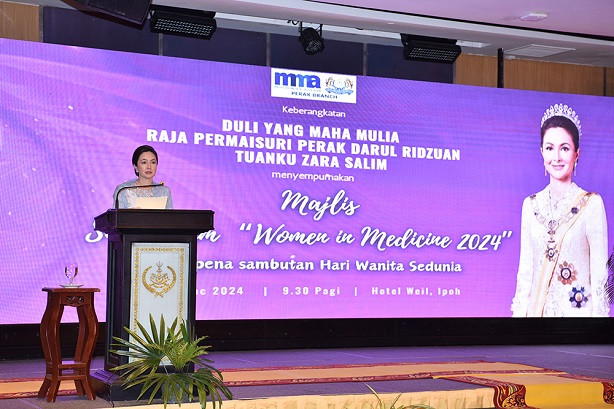 DYMM Raja Permaisuri Perak Darul Ridzuan Berkenan Berangkat Ke Simposium Wanita Dalam Kesihatan 2024 : 7 Mac 2024