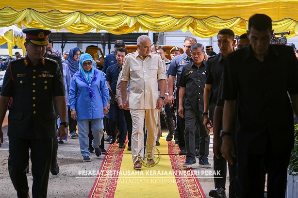DYMM Paduka Seri Sultan Perak Darul Ridzuan Berkenan Berangkat Ke Majlis Perasmian Pusat Pengeluaran Benih Padi Sah PPN Perak : 6 Mei 2025